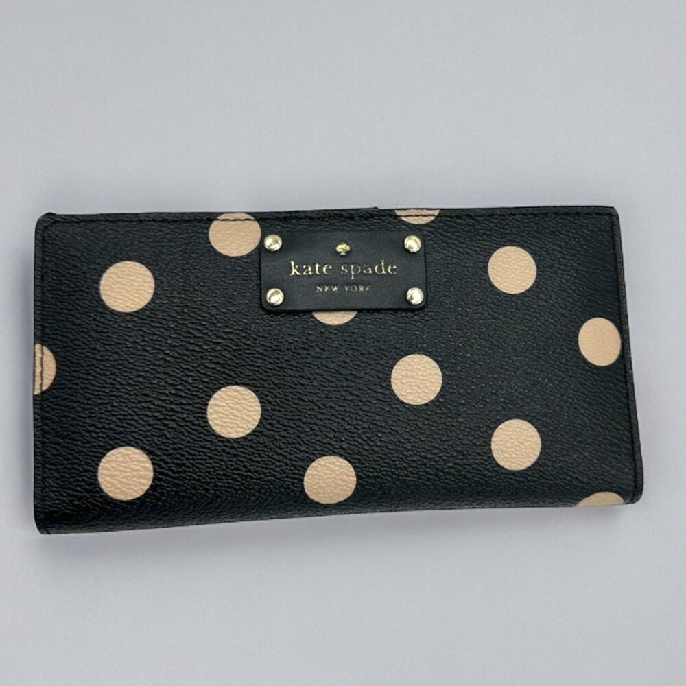 💰SALE💰 Kate Spade Leather Polka Dot Slim Snap Bifold Wallet Black/Light Beige - Picture 2 of 14